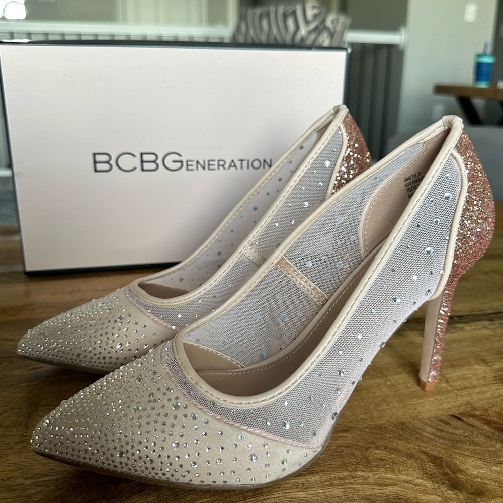 BCBGeneration Hivana Pumps - Rose Gold